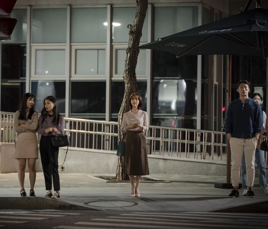 韓国ドラマ「春の夜」ロケ地
主人公イ・ジョンイン（ハン・ジミン）が信号待ちをしていた交差点